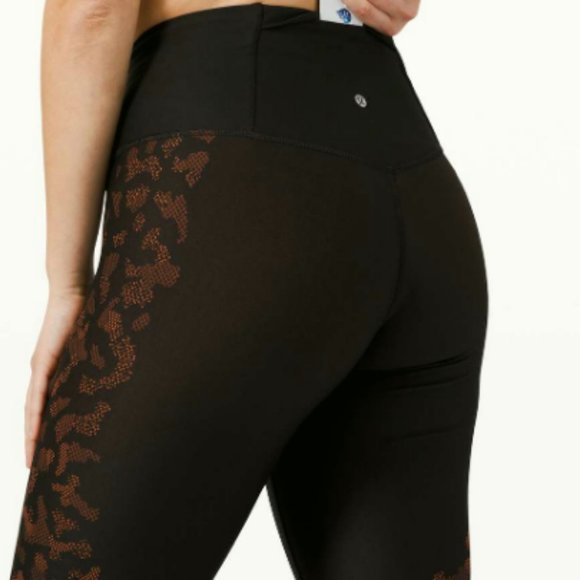 NWT Lululemon High Rise legging 28" - Picture 4 of 6